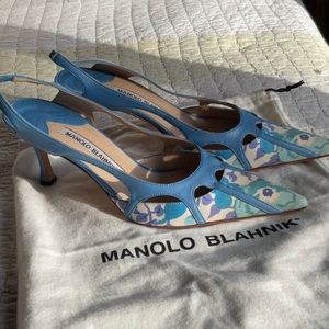 Manolo Blahnik Slingbacks 37.5 Duster Bag included